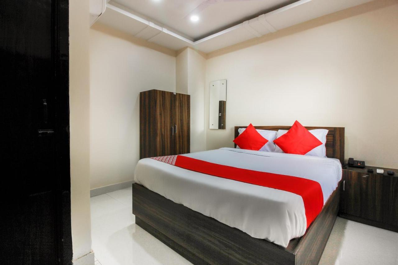 Oyo 66942 Venus Residency Hotel Lalaguda Ngoại thất bức ảnh