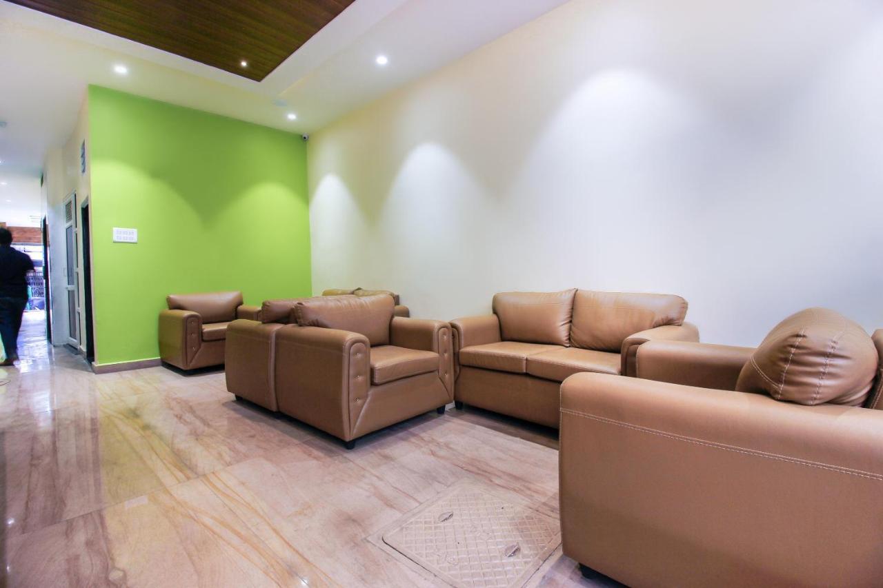 Oyo 66942 Venus Residency Hotel Lalaguda Ngoại thất bức ảnh